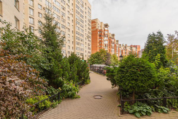 Продам трехкомнатную (3-комн.) квартиру, Савушкина ул, 140, Санкт-Петербург г