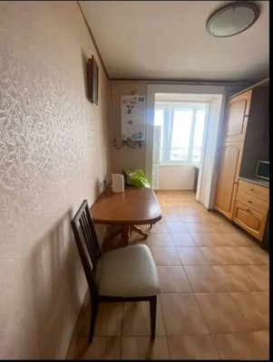 Продам трехкомнатную (3-комн.) квартиру, Светлая ул, 29, Комсомольское пгт