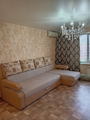 Продам трехкомнатную (3-комн.) квартиру, Энтузиастов ул, 34, Волгодонск г