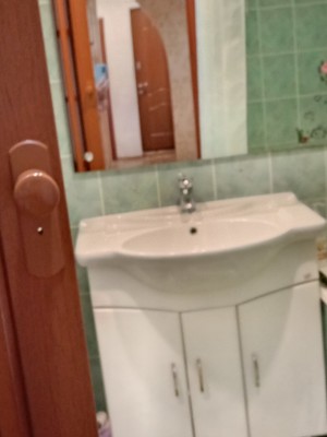 Продам трехкомнатную (3-комн.) квартиру, Энтузиастов ул, 34, Волгодонск г