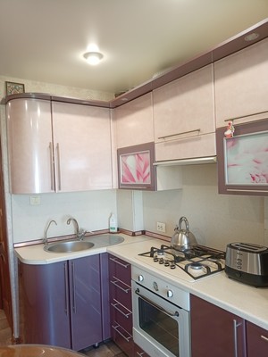 Продам трехкомнатную (3-комн.) квартиру, Энтузиастов ул, 34, Волгодонск г