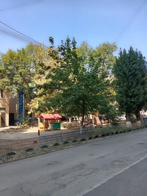 Продам трехкомнатную (3-комн.) квартиру, Энтузиастов ул, 34, Волгодонск г