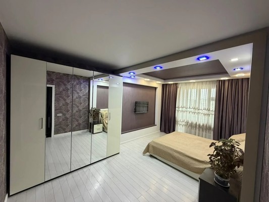 Продам трехкомнатную (3-комн.) квартиру, Завидная ул, 20, Видное г