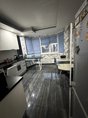 Продам трехкомнатную (3-комн.) квартиру, Завидная ул, 20, Видное г