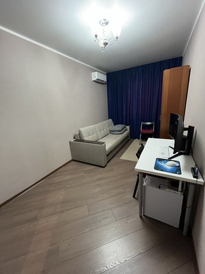 Продам двухкомнатную (2-комн.) квартиру, им. Шаляпина Ф.И. ул, 31Б, Краснодар г