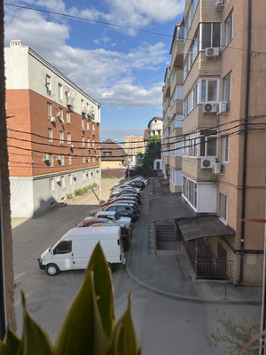 Продам двухкомнатную (2-комн.) квартиру, им. Шаляпина Ф.И. ул, 31Б, Краснодар г