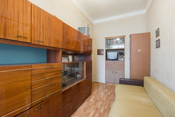 Продам многокомнатную квартиру, Буденновский пр-кт, 76к226, Ростов-на-Дону г