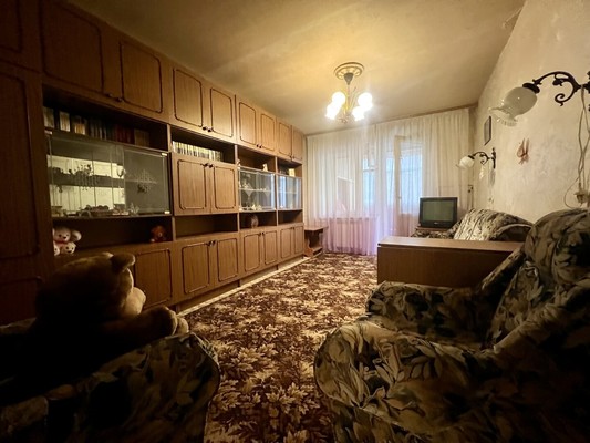 Продам однокомнатную (1-комн.) квартиру, 4-я Линия ул, 2/1, Рязань г