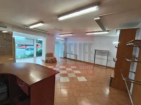 Продам коммерческое помещение 55 м2, 36-й (ПГК Лада тер) ряд, Калининград г