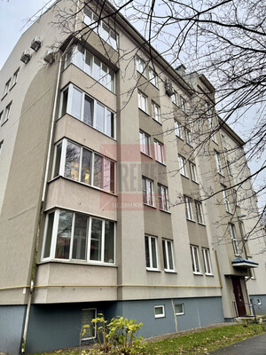 Продам многокомнатную квартиру, Пролетарская ул, 74б, Калининград г