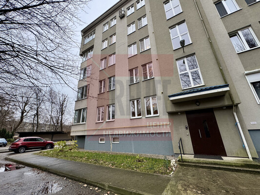 Продам многокомнатную квартиру, Пролетарская ул, 74б, Калининград г