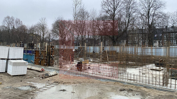 Продам трехкомнатную (3-комн.) квартиру (долевое), Подполковника Емельянова ул, Калининград г