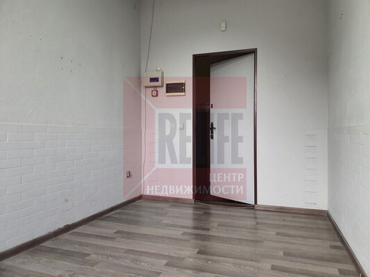Продам коммерческое помещение 24,2 м2, Ленинский пр-кт, 1, Калининград г