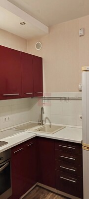 Продам однокомнатную (1-комн.) квартиру, Победы пр-кт, 87, Калининград г
