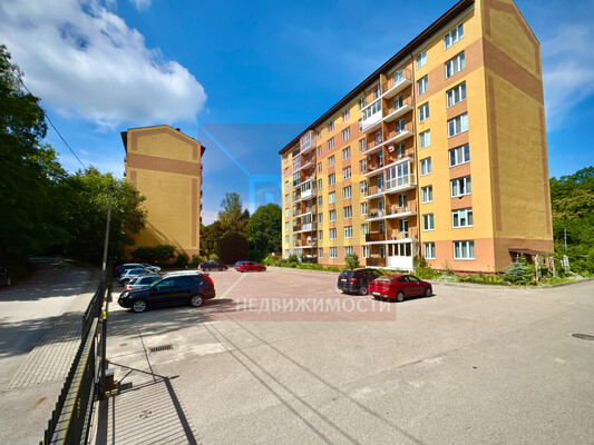 Продам двухкомнатную (2-комн.) квартиру, 8 Марта ул, к 2, Светлогорск г