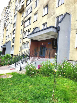 Продам двухкомнатную (2-комн.) квартиру, Генерала Павлова ул, 20, Калининград г