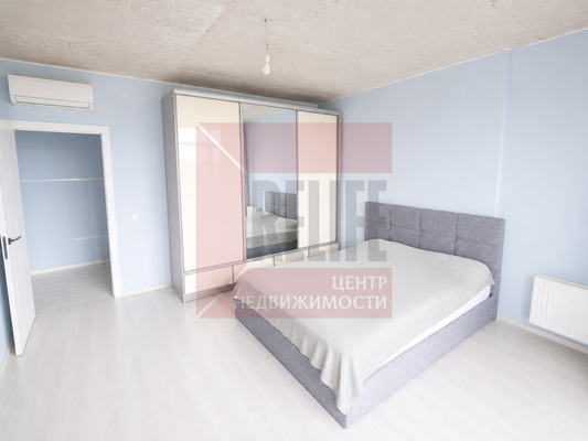 Продам двухкомнатную (2-комн.) квартиру, Юбилейная ул, 10а, Калининград г