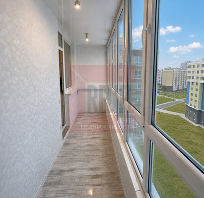 Продам трехкомнатную (3-комн.) квартиру, Таврическая ул, 1, Калининград г
