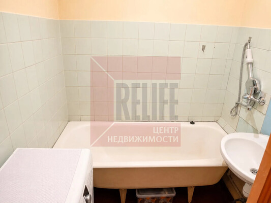 Продам двухкомнатную (2-комн.) квартиру, Донская ул, 11, Калининград г