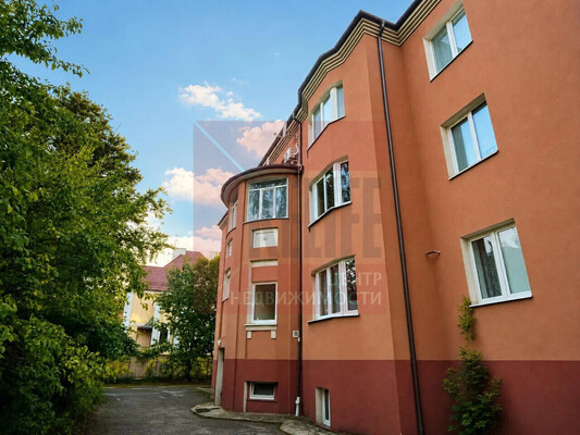 Продам двухкомнатную (2-комн.) квартиру, Верхнеозерная ул, 22, Калининград г