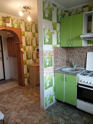 Продам однокомнатную (1-комн.) квартиру, Судостроительная ул, 89, Калининград г