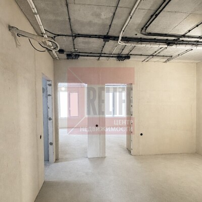 Продам трехкомнатную (3-комн.) квартиру, 27-й (ПГК Лада тер) ряд, к 4, Калининград г