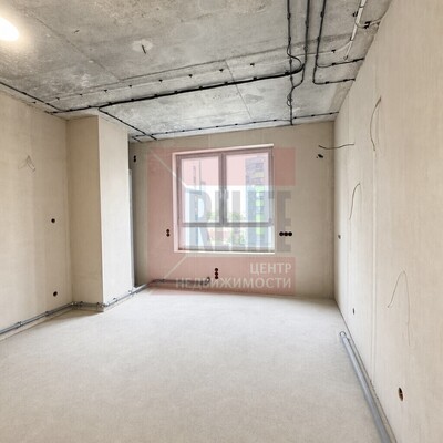 Продам трехкомнатную (3-комн.) квартиру, 27-й (ПГК Лада тер) ряд, к 4, Калининград г