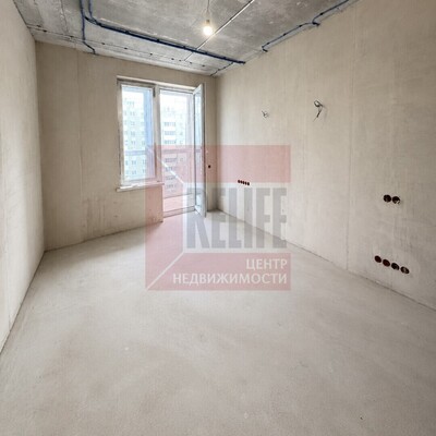 Продам трехкомнатную (3-комн.) квартиру, 27-й (ПГК Лада тер) ряд, к 4, Калининград г