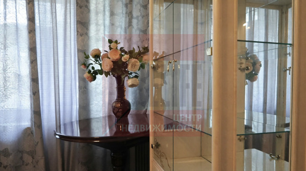 Продам двухкомнатную (2-комн.) квартиру, Полковника Ефремова ул, 1, Калининград г