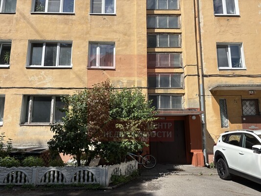 Продам трехкомнатную (3-комн.) квартиру, Алябьева ул, 22, Калининград г