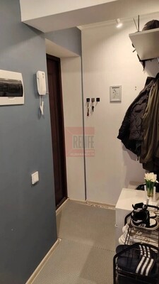 Продам двухкомнатную (2-комн.) квартиру, Репина ул, 12, Калининград г