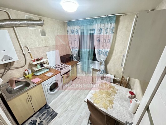 Продам однокомнатную (1-комн.) квартиру, Ленинский пр-кт, 19, Калининград г
