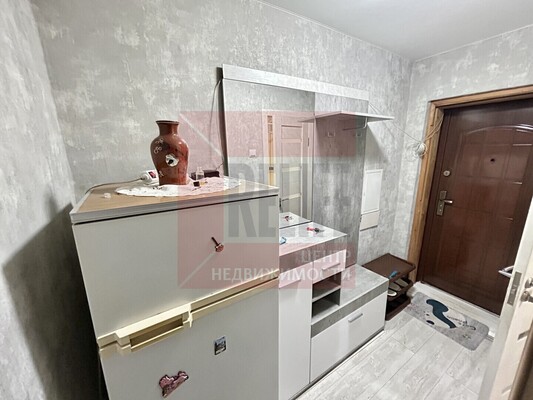 Продам однокомнатную (1-комн.) квартиру, Ленинский пр-кт, 19, Калининград г