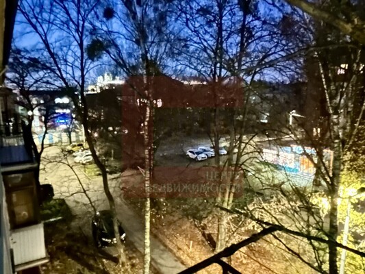 Продам однокомнатную (1-комн.) квартиру, Ленинский пр-кт, 19, Калининград г