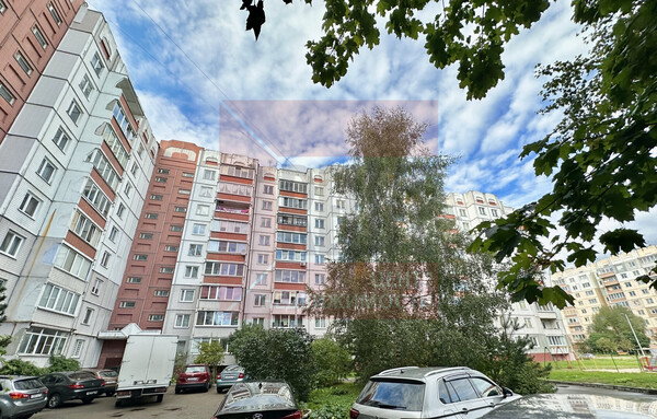 Сдам трехкомнатную (3-комн.) квартиру, Согласия ул, 8, Калининград г