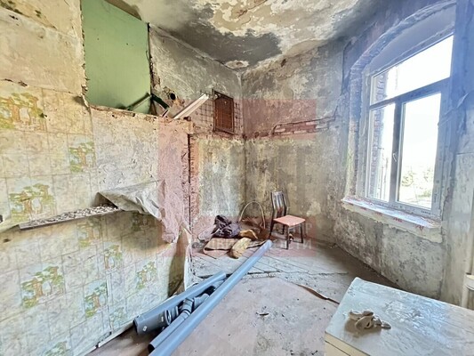 Продам двухкомнатную (2-комн.) квартиру, Заводская ул, 4, Черняховск г