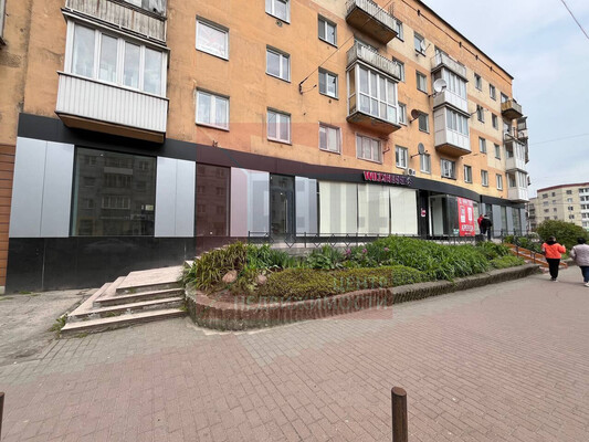Продам коммерческое помещение 201,3 м2, Багратиона ул, 114, Калининград г
