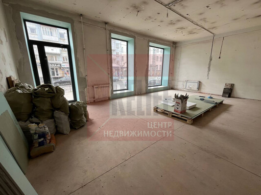 Продам коммерческое помещение 201,3 м2, Багратиона ул, 114, Калининград г