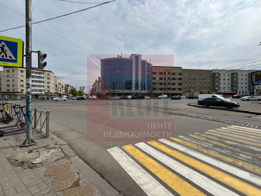 Продам коммерческое помещение 201,3 м2, Багратиона ул, 114, Калининград г