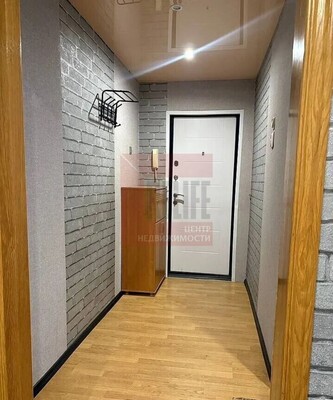 Продам трехкомнатную (3-комн.) квартиру, Генерала Толстикова ул, 77, Калининград г