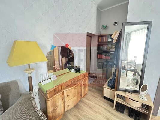 Продам однокомнатную (1-комн.) квартиру, Заводская ул, 4, Черняховск г