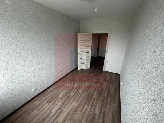 Продам двухкомнатную (2-комн.) квартиру, Борисовский б-р, 17, Калининград г