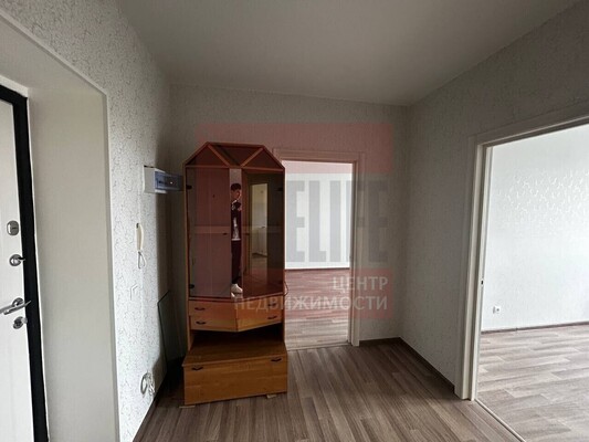 Продам двухкомнатную (2-комн.) квартиру, Борисовский б-р, 17, Калининград г