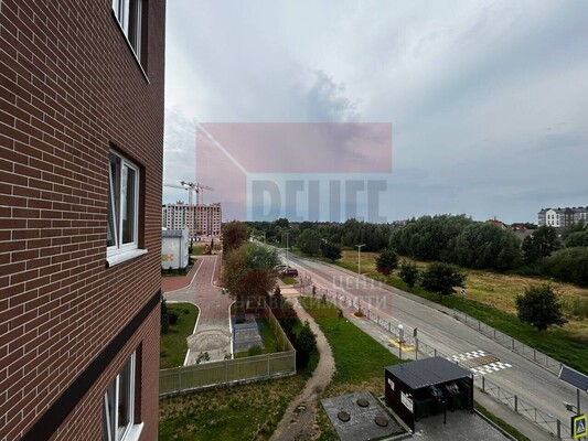 Продам двухкомнатную (2-комн.) квартиру, Борисовский б-р, 17, Калининград г