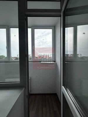 Продам двухкомнатную (2-комн.) квартиру, Борисовский б-р, 17, Калининград г