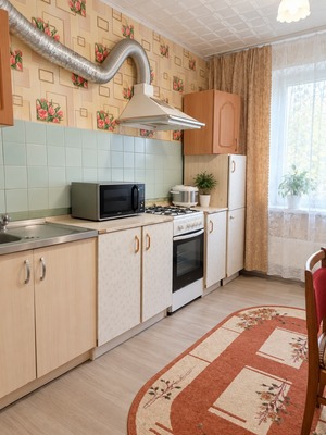 Продам двухкомнатную (2-комн.) квартиру, Д мкр, 31, Новомичуринск г