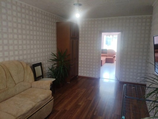 Сдам трехкомнатную (3-комн.) квартиру, Здоровья ул, 3, Алексин г