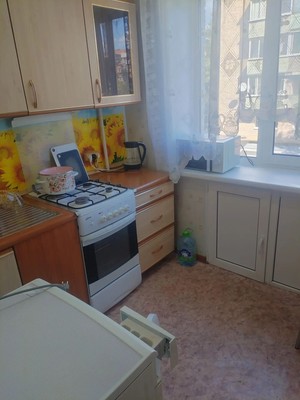 Сдам трехкомнатную (3-комн.) квартиру, Здоровья ул, 3, Алексин г