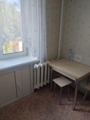 Сдам трехкомнатную (3-комн.) квартиру, Здоровья ул, 3, Алексин г