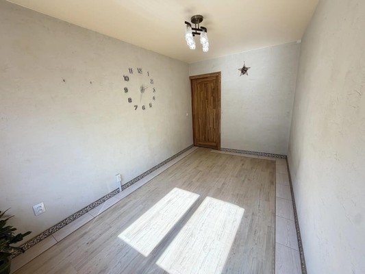 Продам двухкомнатную (2-комн.) квартиру, Краснофлотская ул, 26, Комсомольск-на-Амуре г